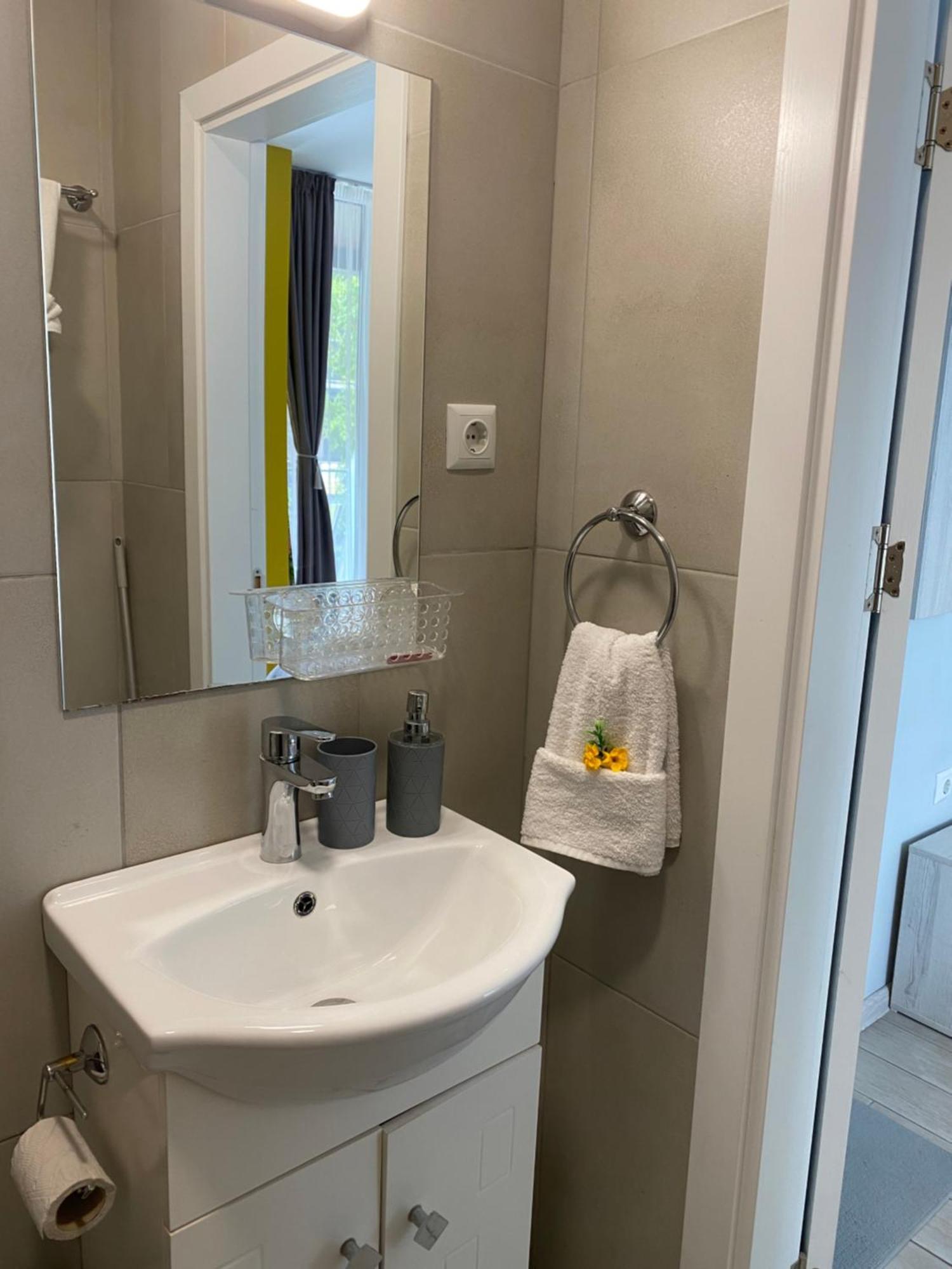 Apartments Siyana Warna Zewnętrze zdjęcie